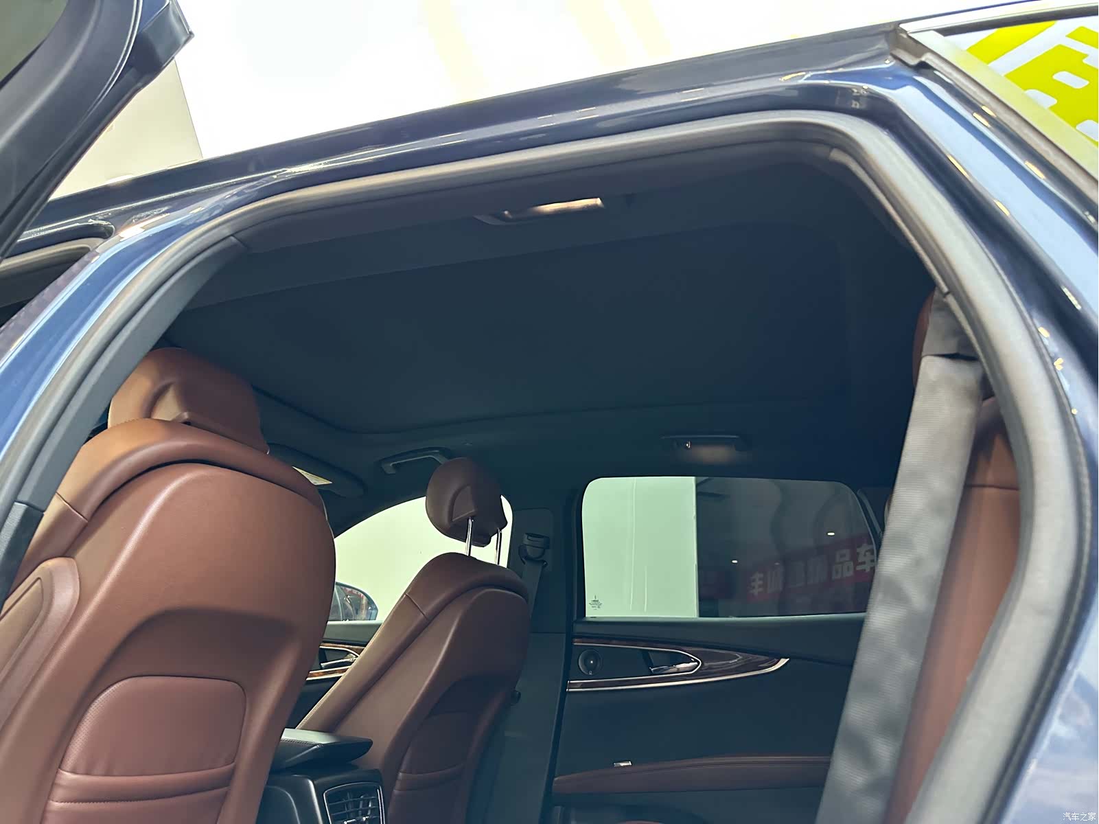 Lincoln MKX, 2018 18