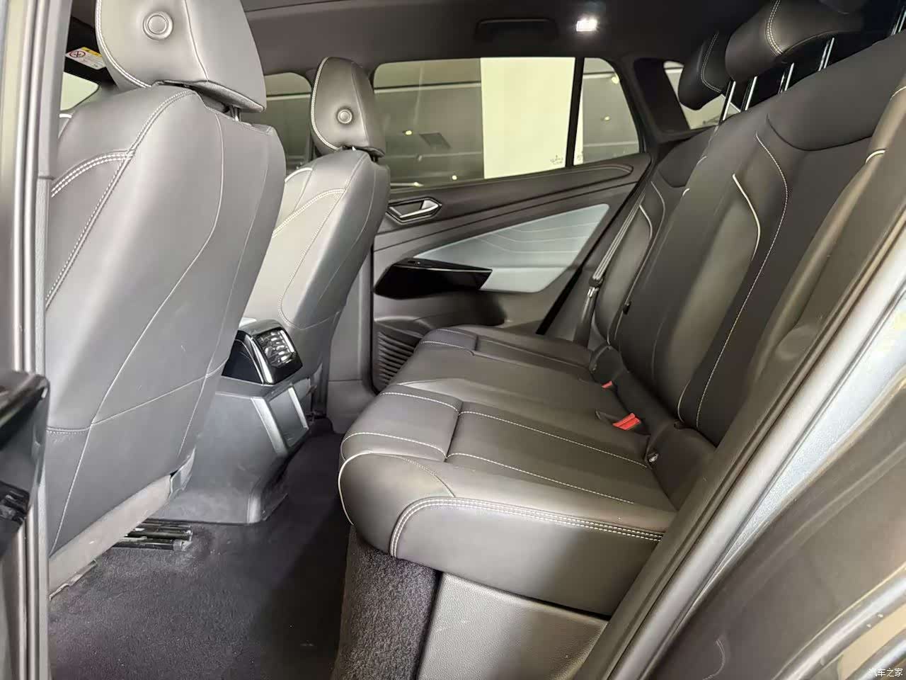 Volkswagen ID.4, 2022 6