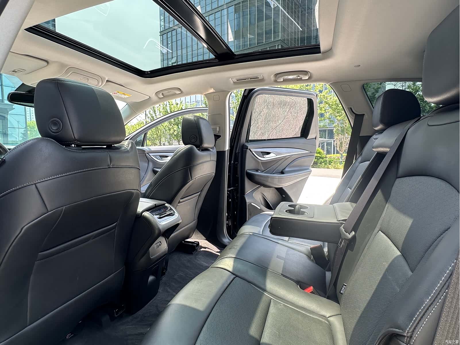 Buick Enclave, 2022 10