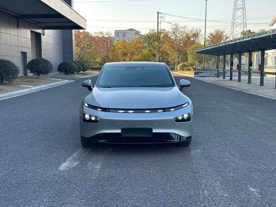 XPENG P7