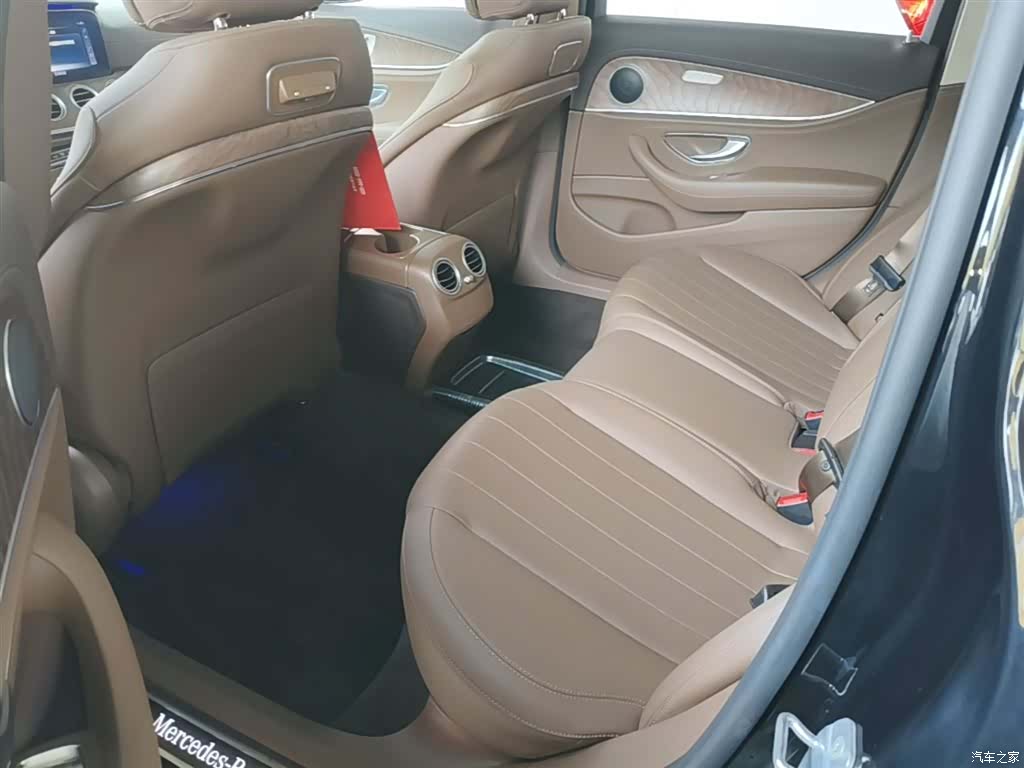 Mercedes-Benz E-Class, 2019 17