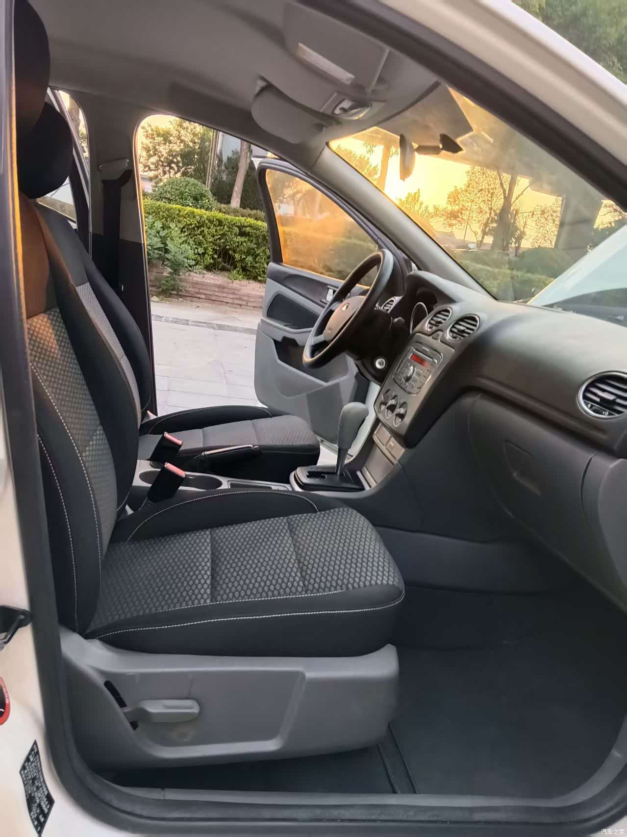 Ford Focus, 2013 17