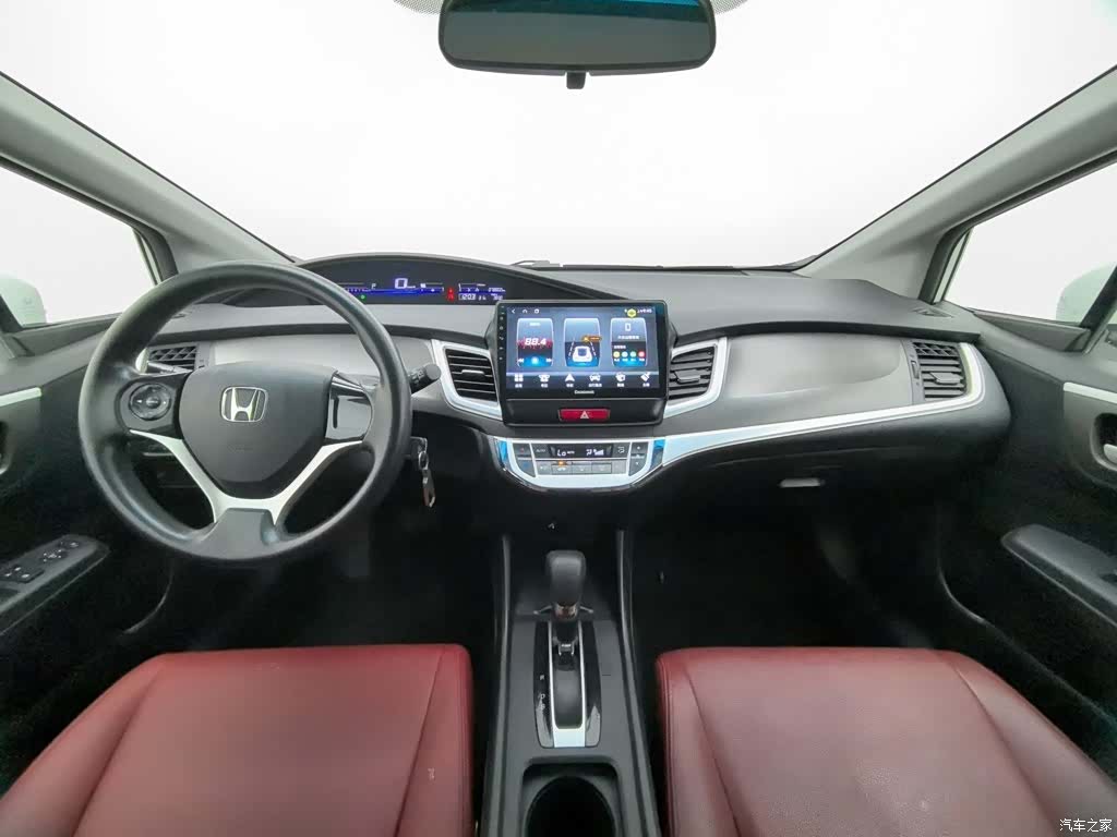 Honda Jade, 2018 все фото
