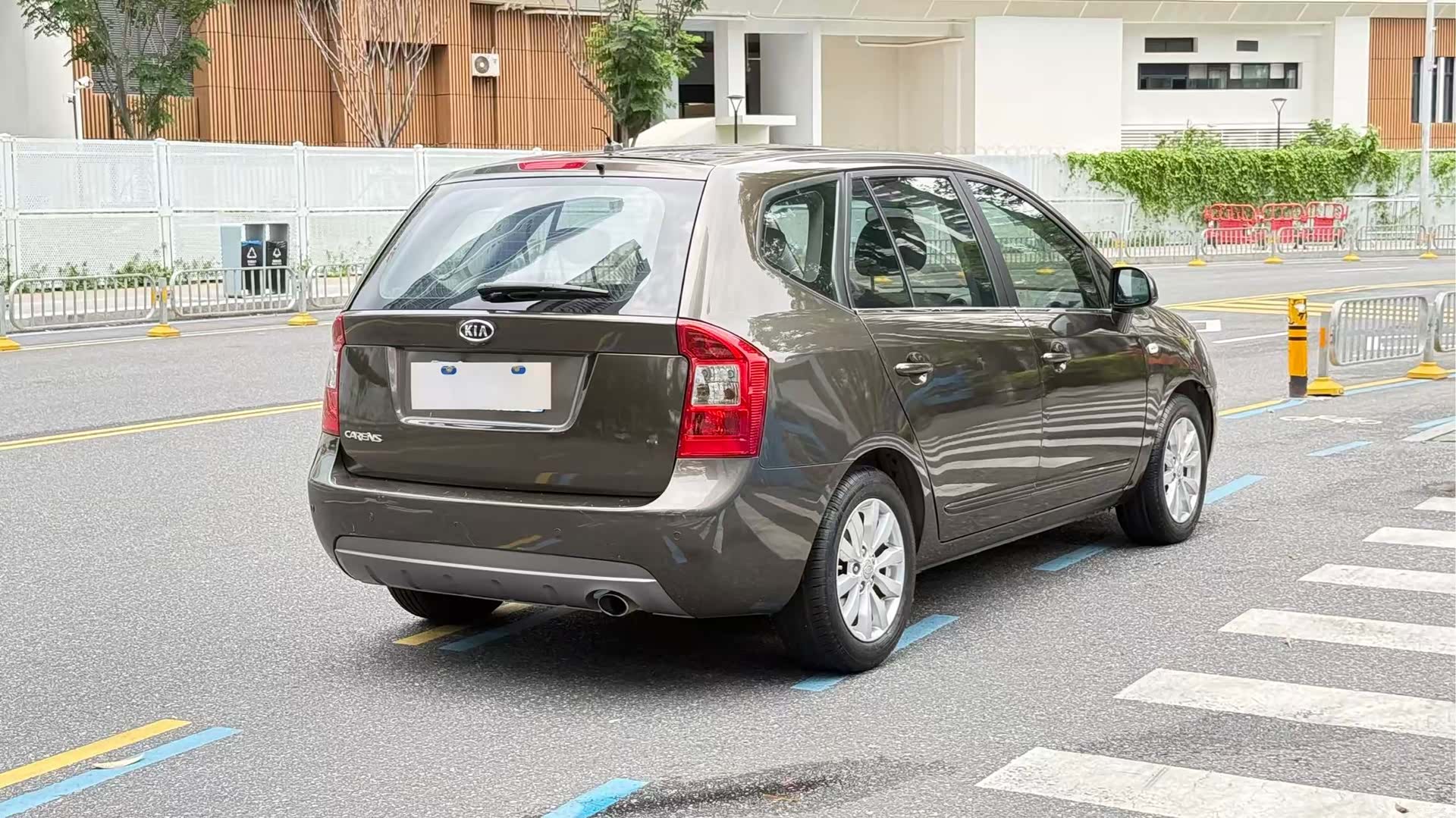 Kia 5, 2011 8