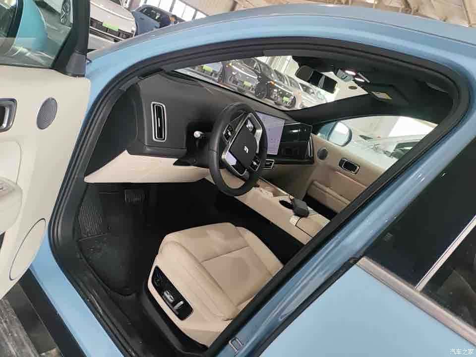 Li Auto L7, 2025 3