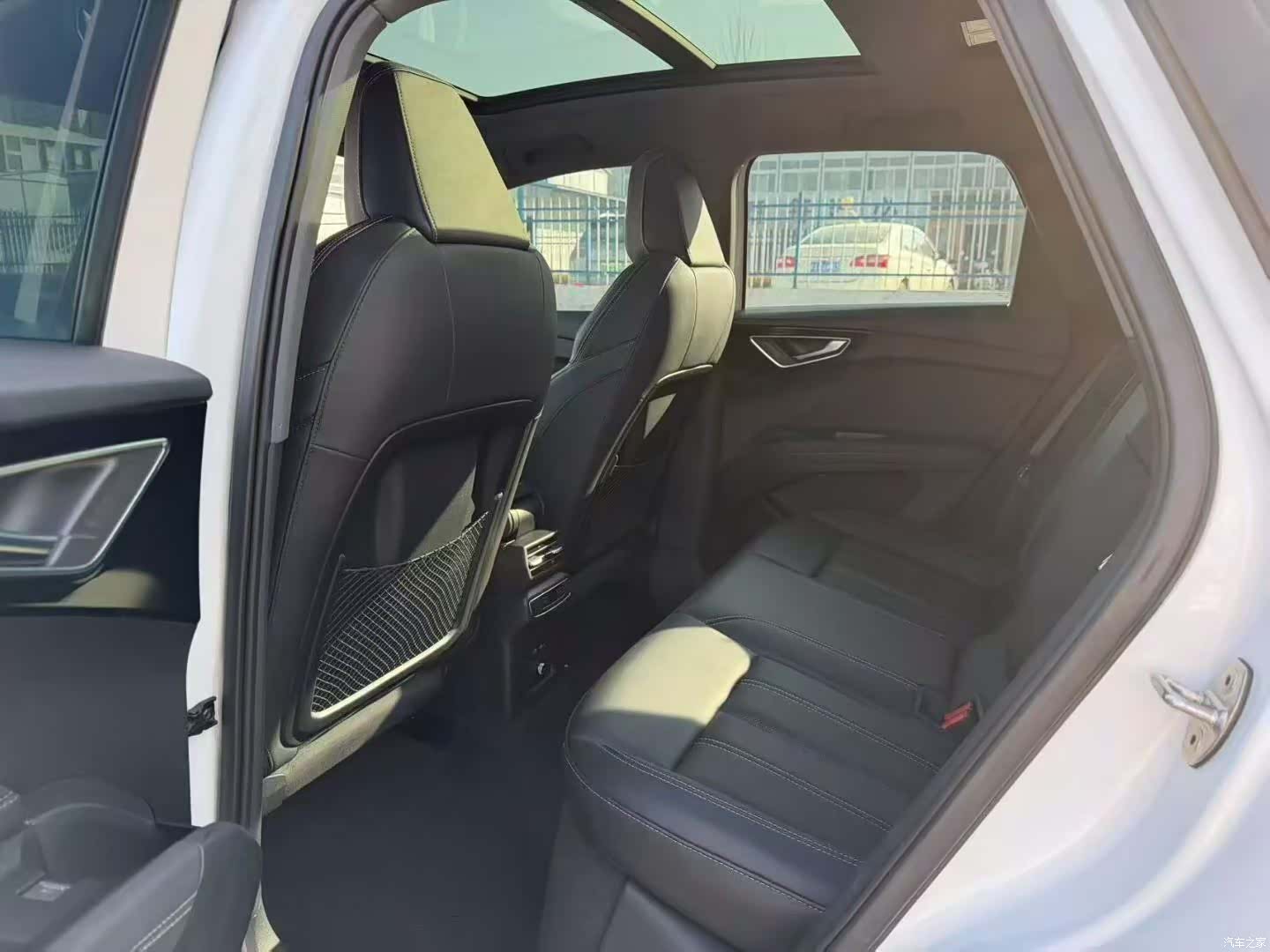 Audi Q4 e-tron, 2024 7