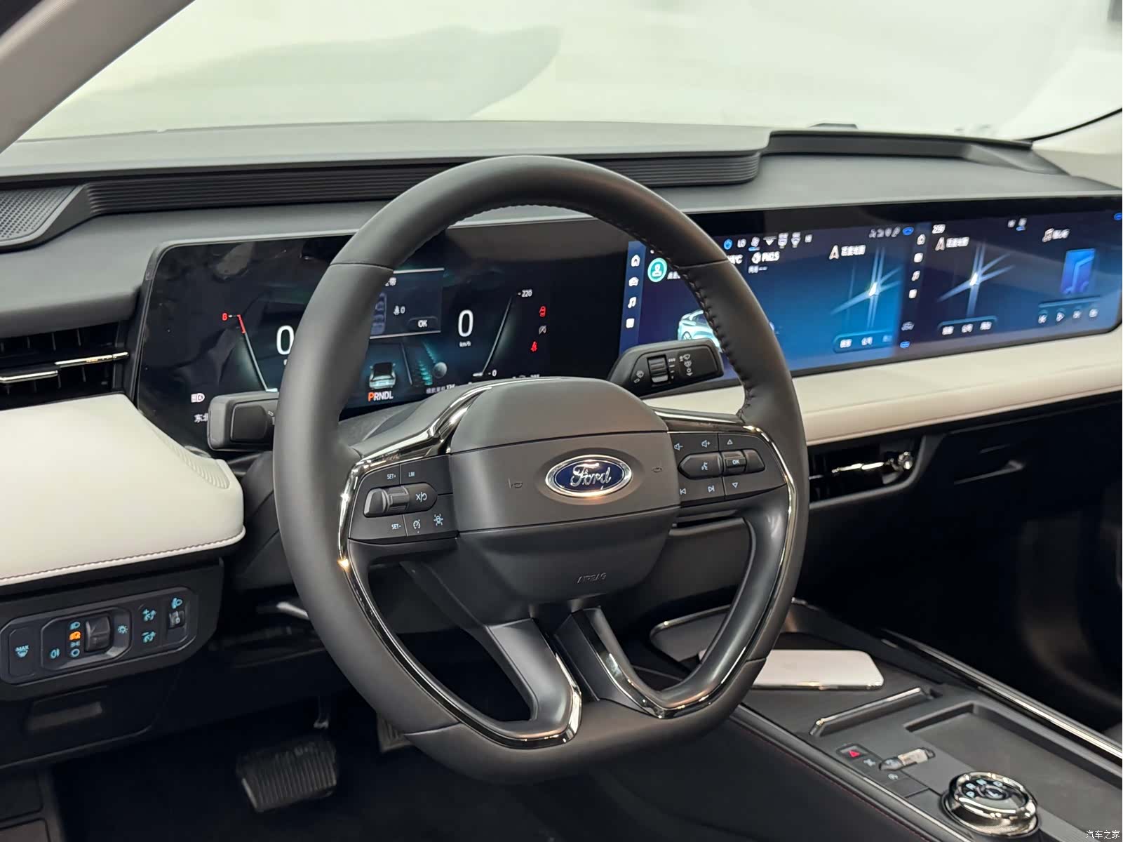 Ford Mondeo, 2022 все фото
