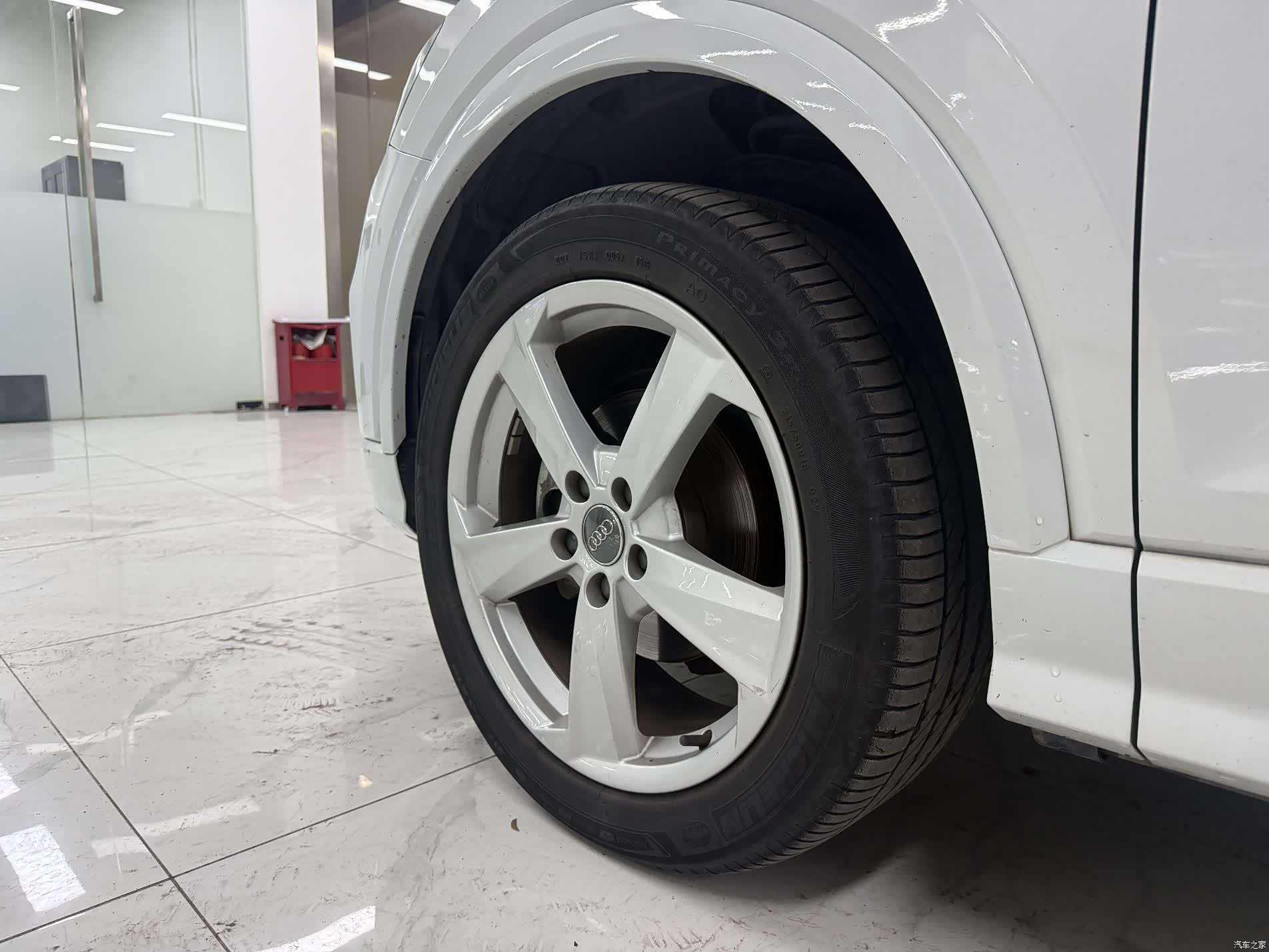 Audi Q2L, 2019 7