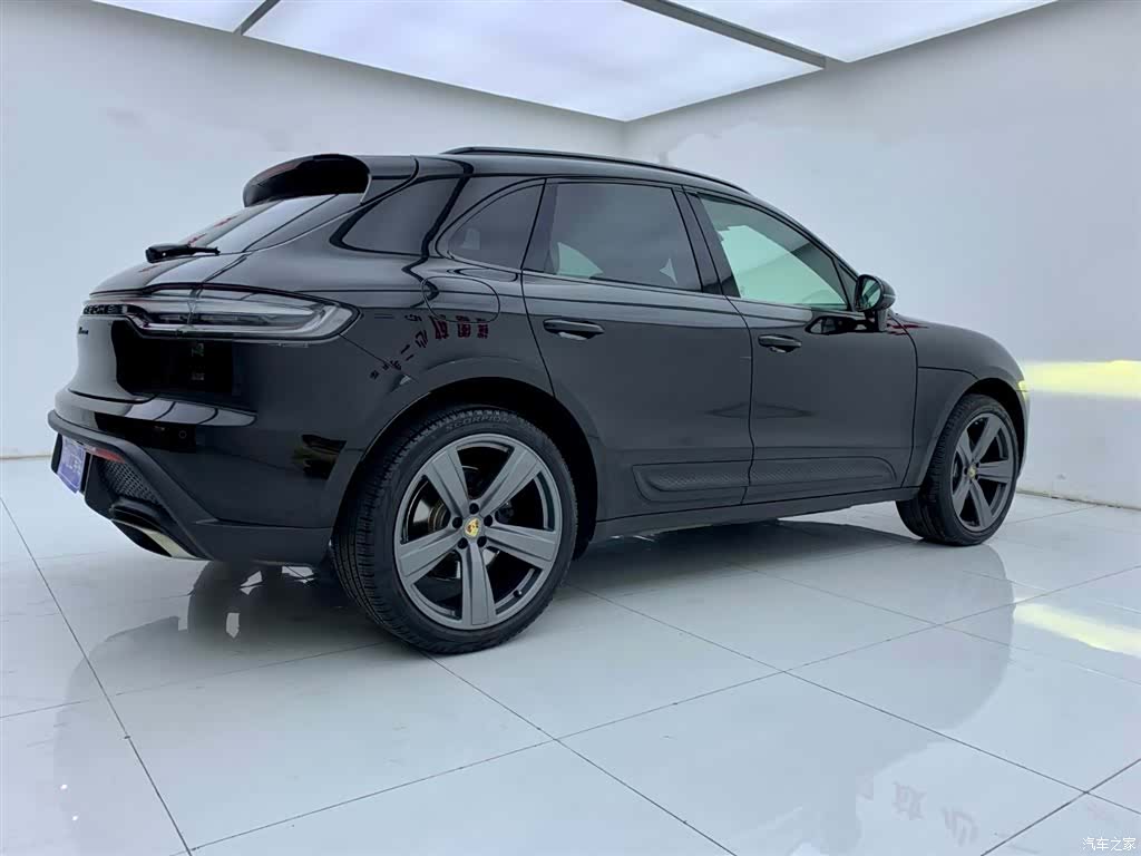 Porsche Macan, 2024 6