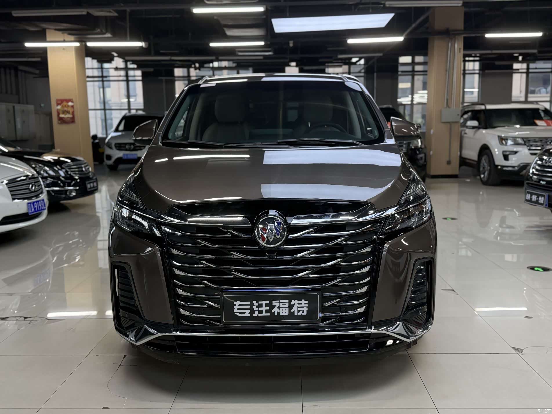 Buick GL8, 2023 2