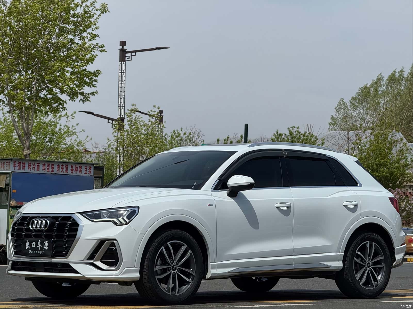 Audi Q3, 2022 1