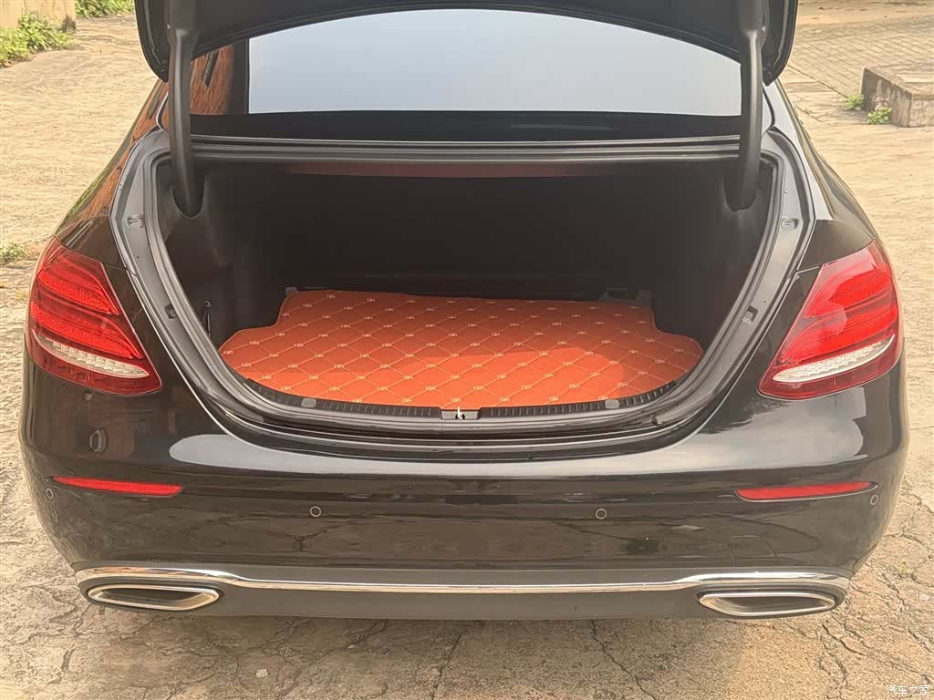 Mercedes-Benz E-Class, 2020 все фото