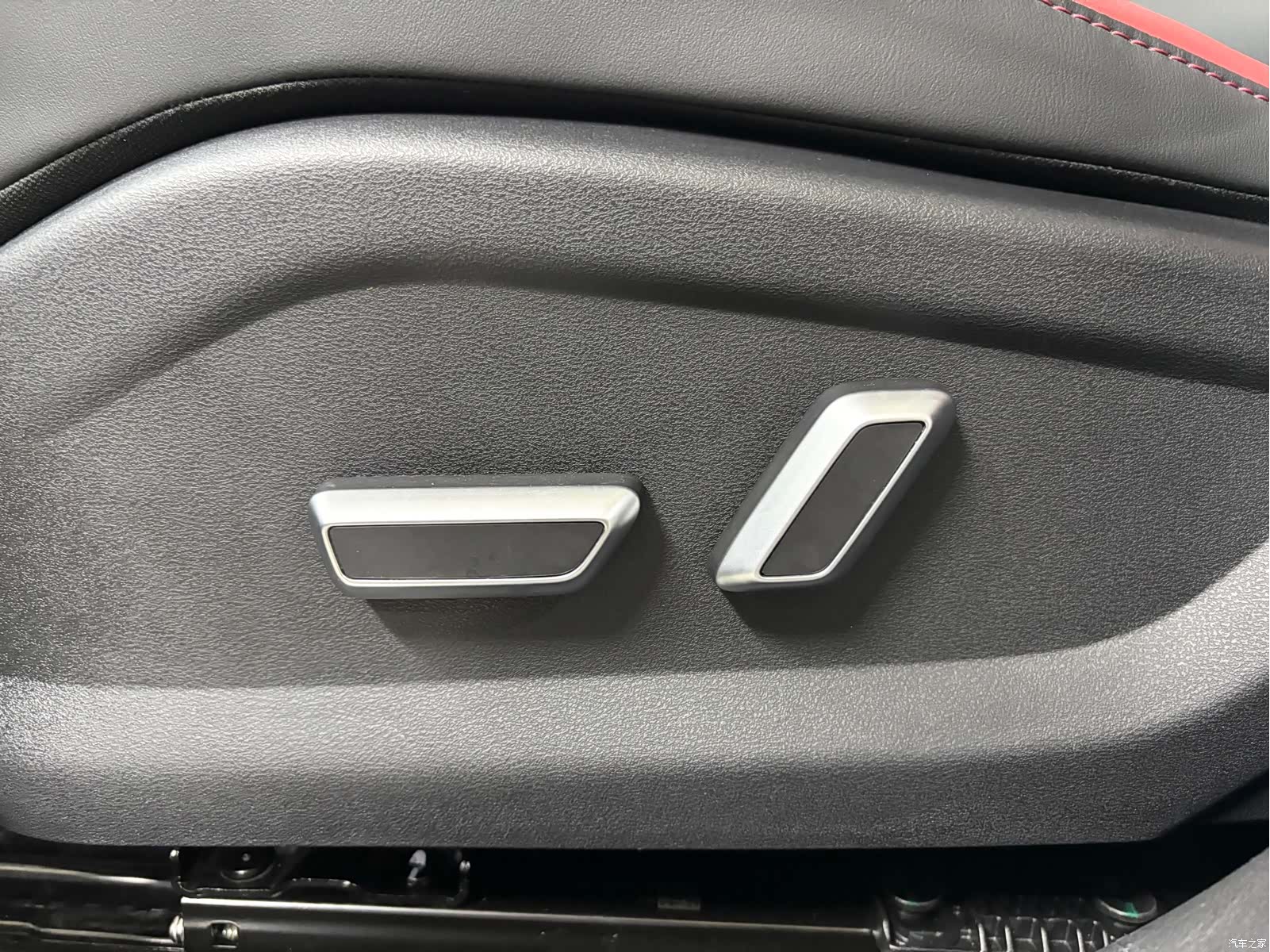 Geely Emgrand, 2021 15