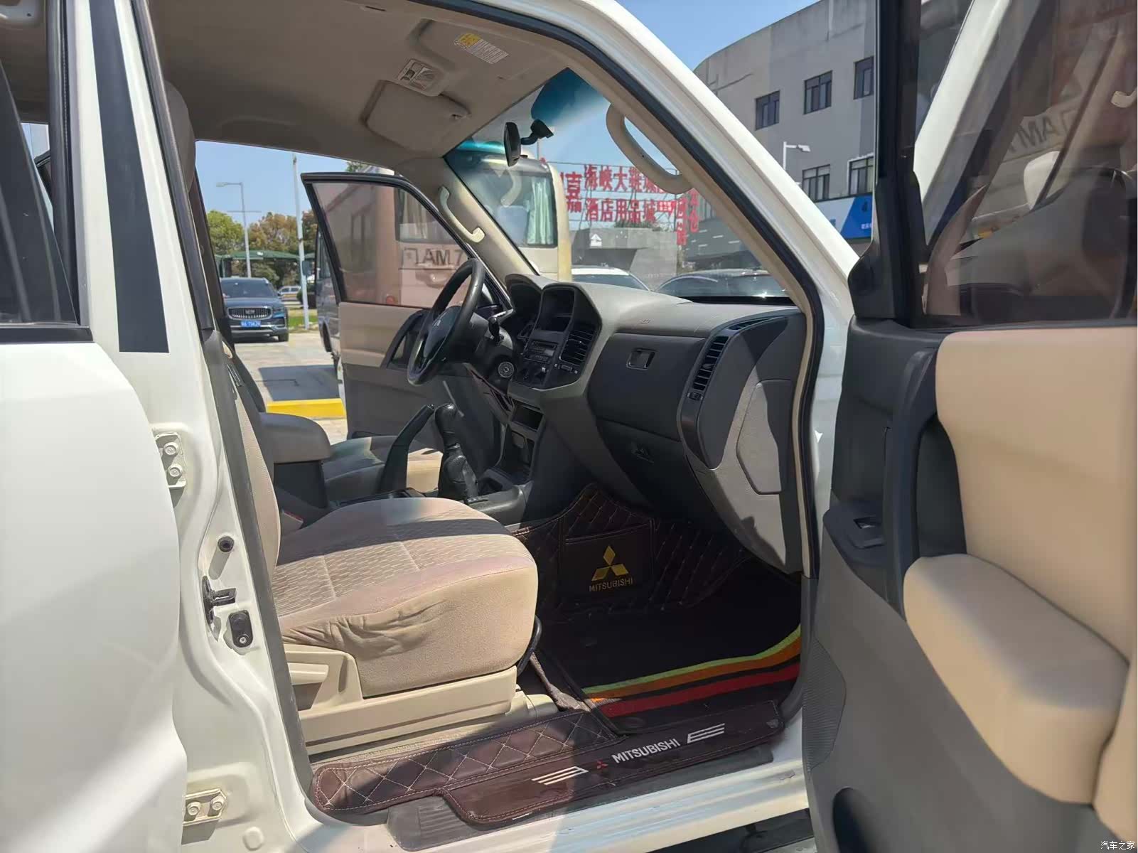 Mitsubishi Pajero, 2013 4