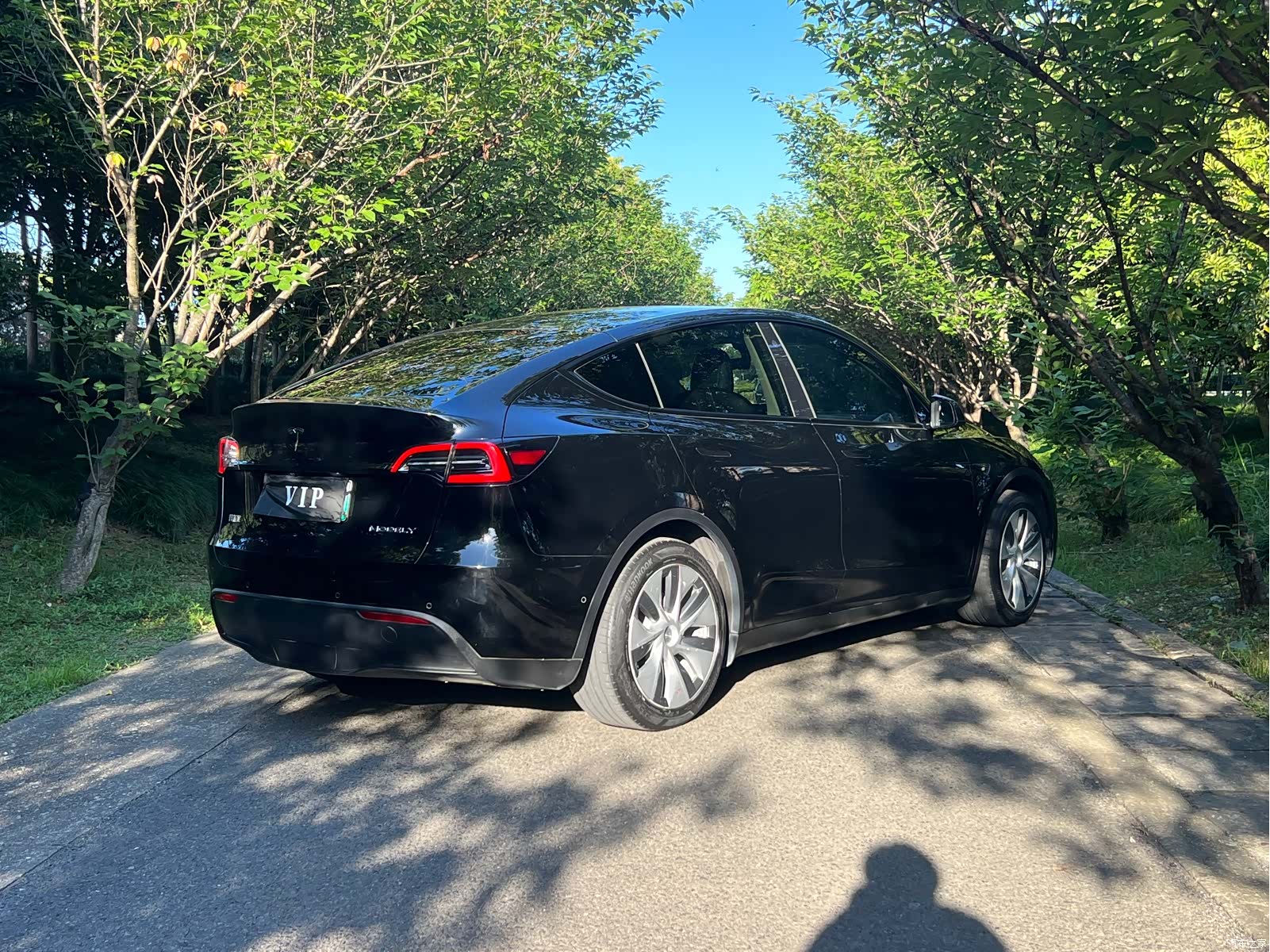 Tesla Model Y, 2022 3