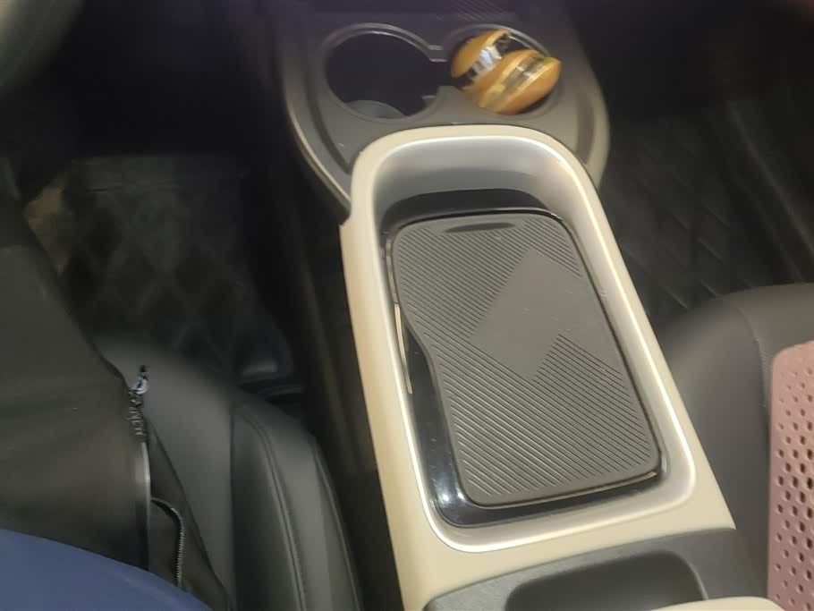 Dongfeng Nammi Nano 01