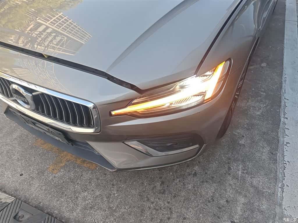 Volvo S60, 2022 24