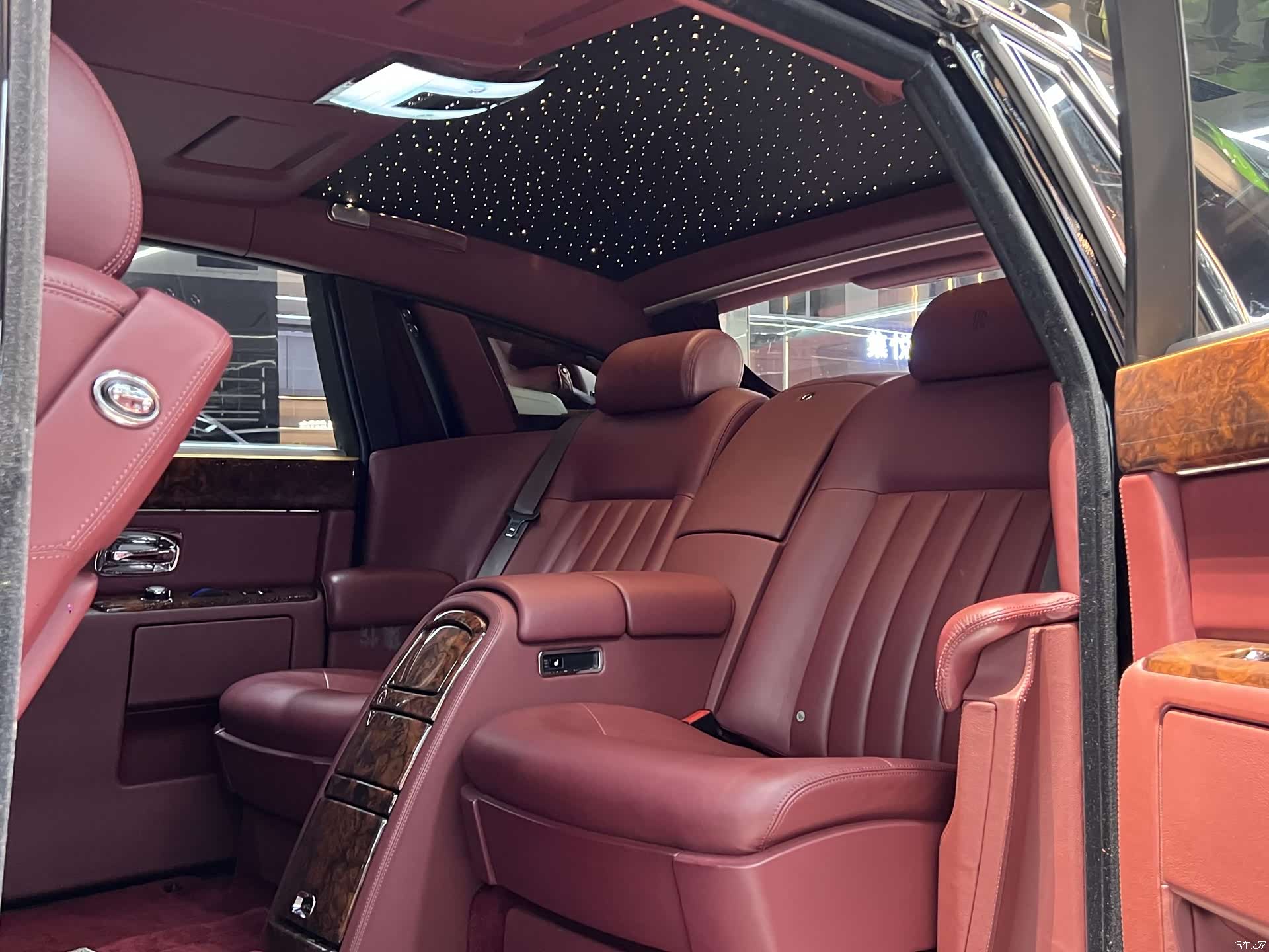 Rolls-Royce Phantom, 2013 10