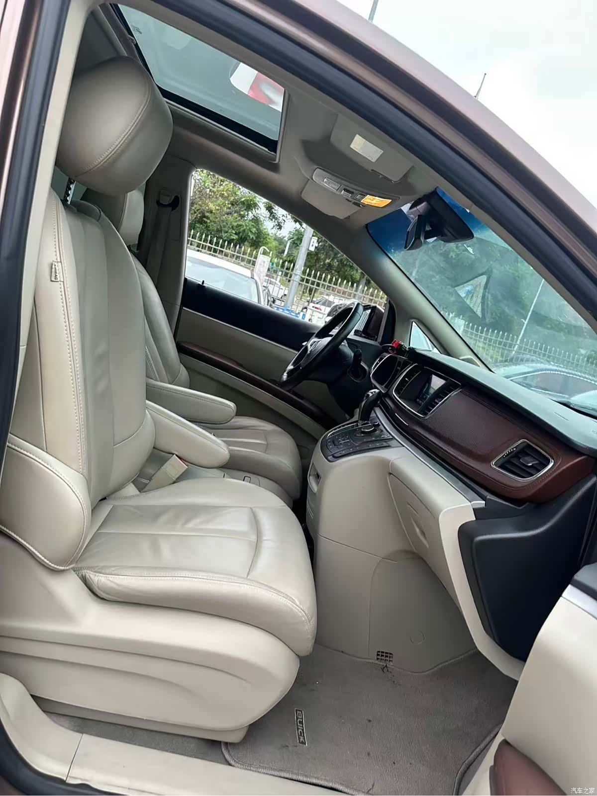 Buick GL8, 2020 7