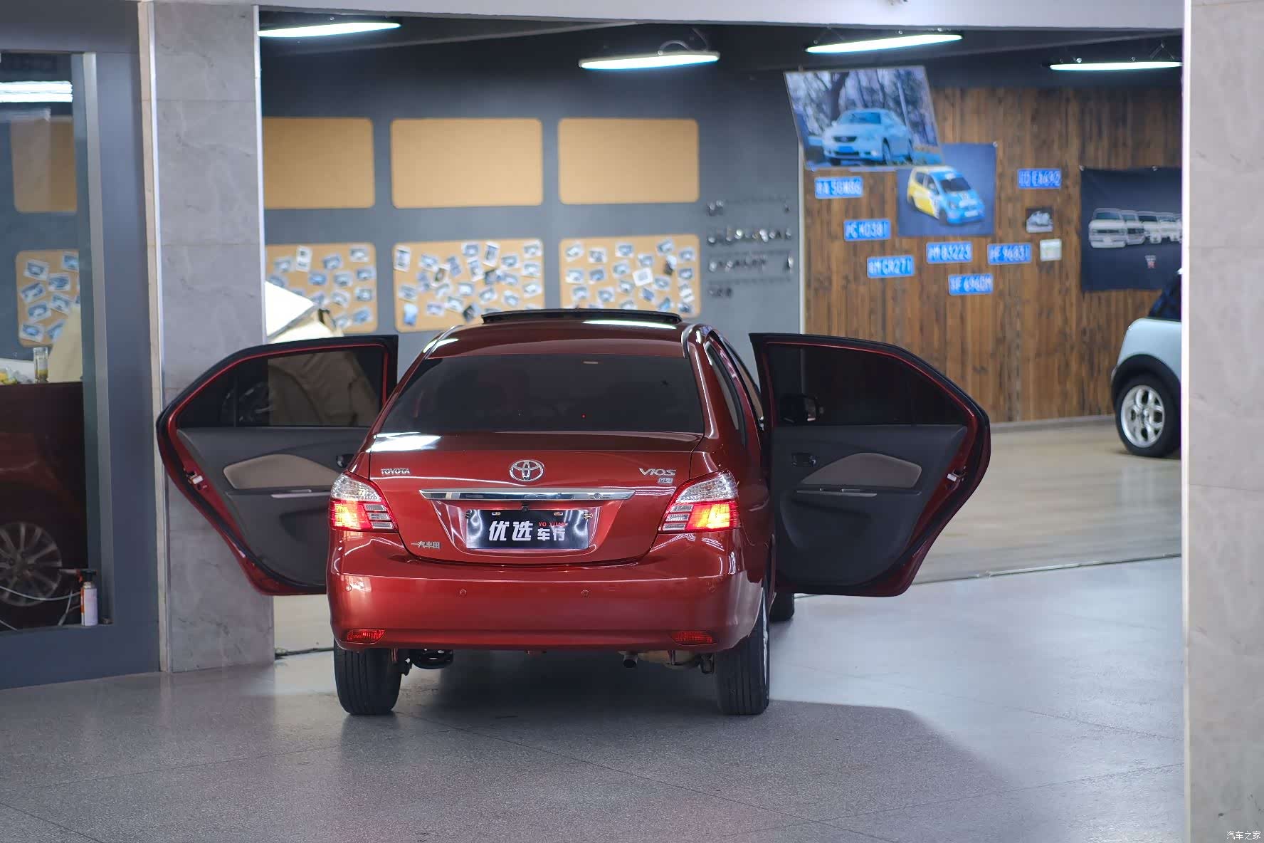 Toyota GL-S, 2012 16