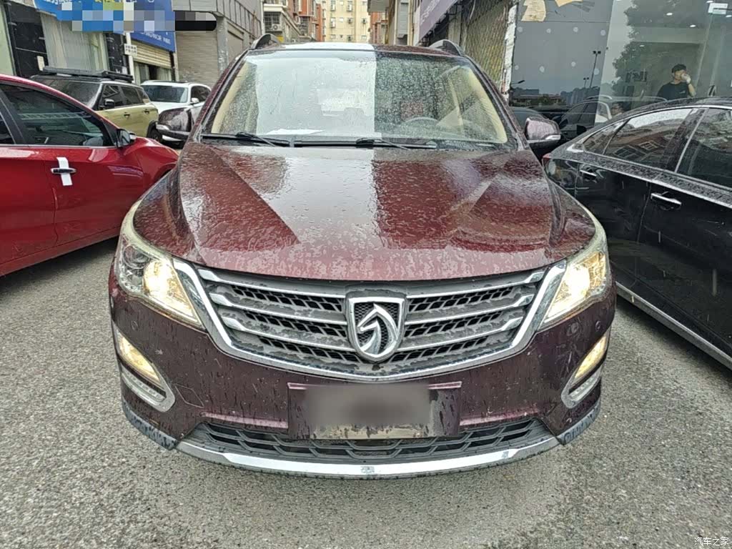 Wuling 560, 2016 3