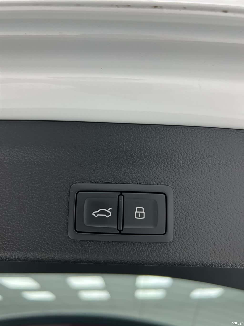 Audi Q3, 2022 11