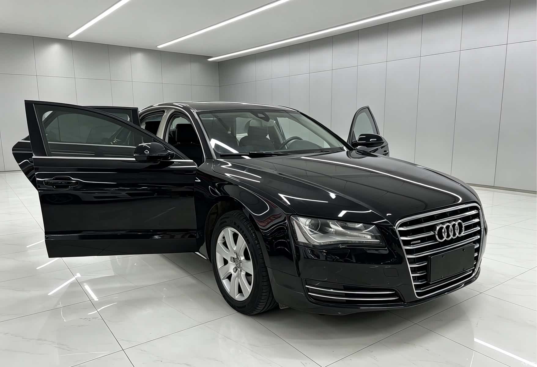 Audi A8L, 2011 все фото