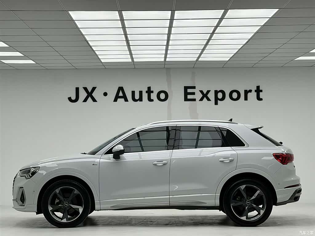 Audi Q3, 2022 7
