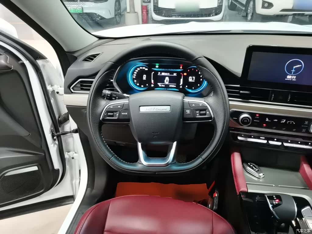 Jetour X70, 2025 11