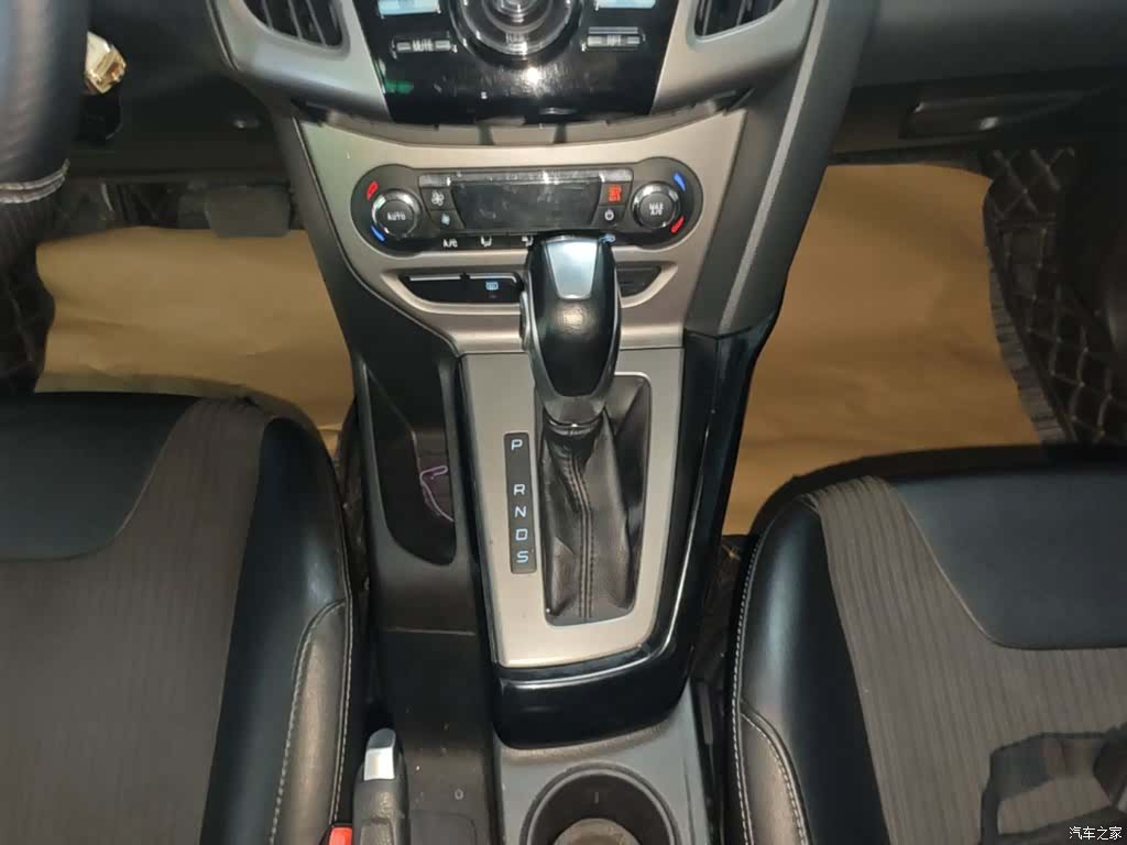 Ford Focus, 2014 14
