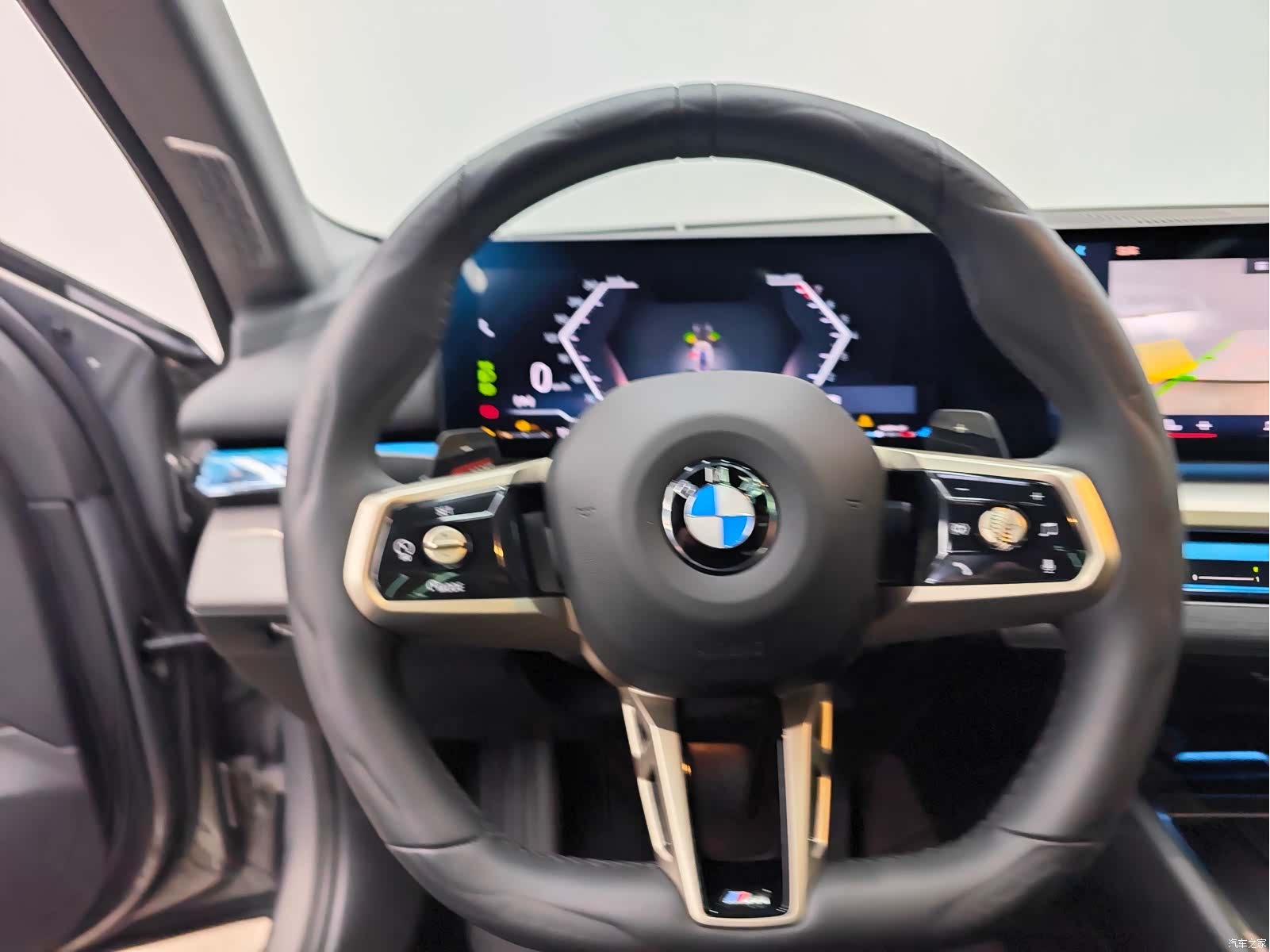 BMW 5 Series, 2024 15