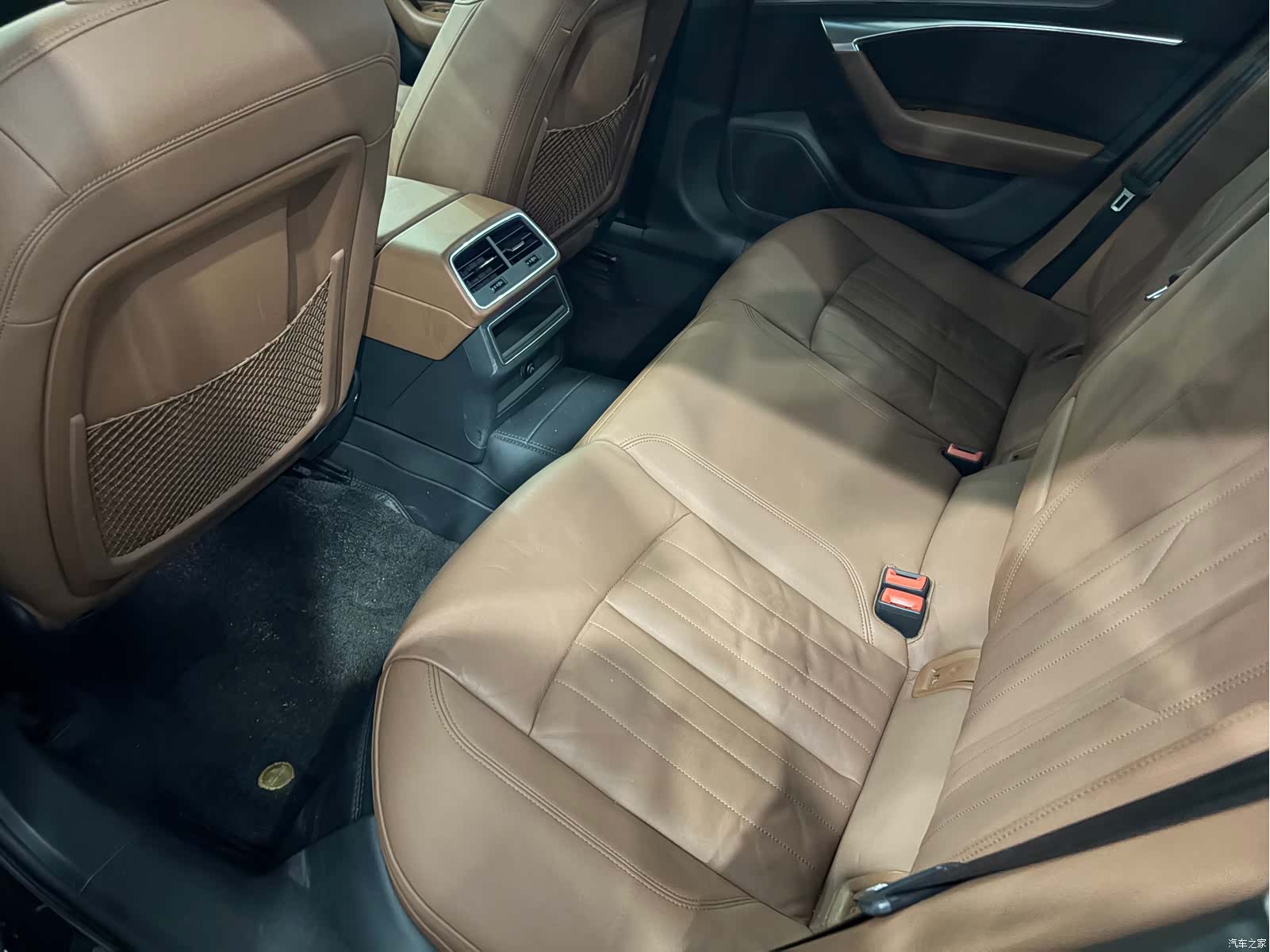 Audi A6, 2021 16