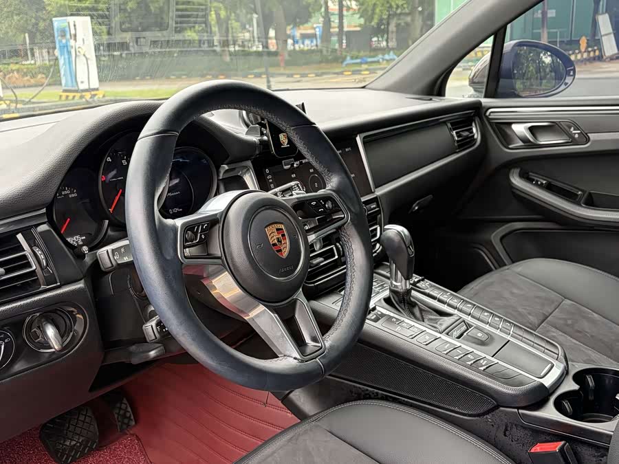 Porsche Macan 2020, фото 24