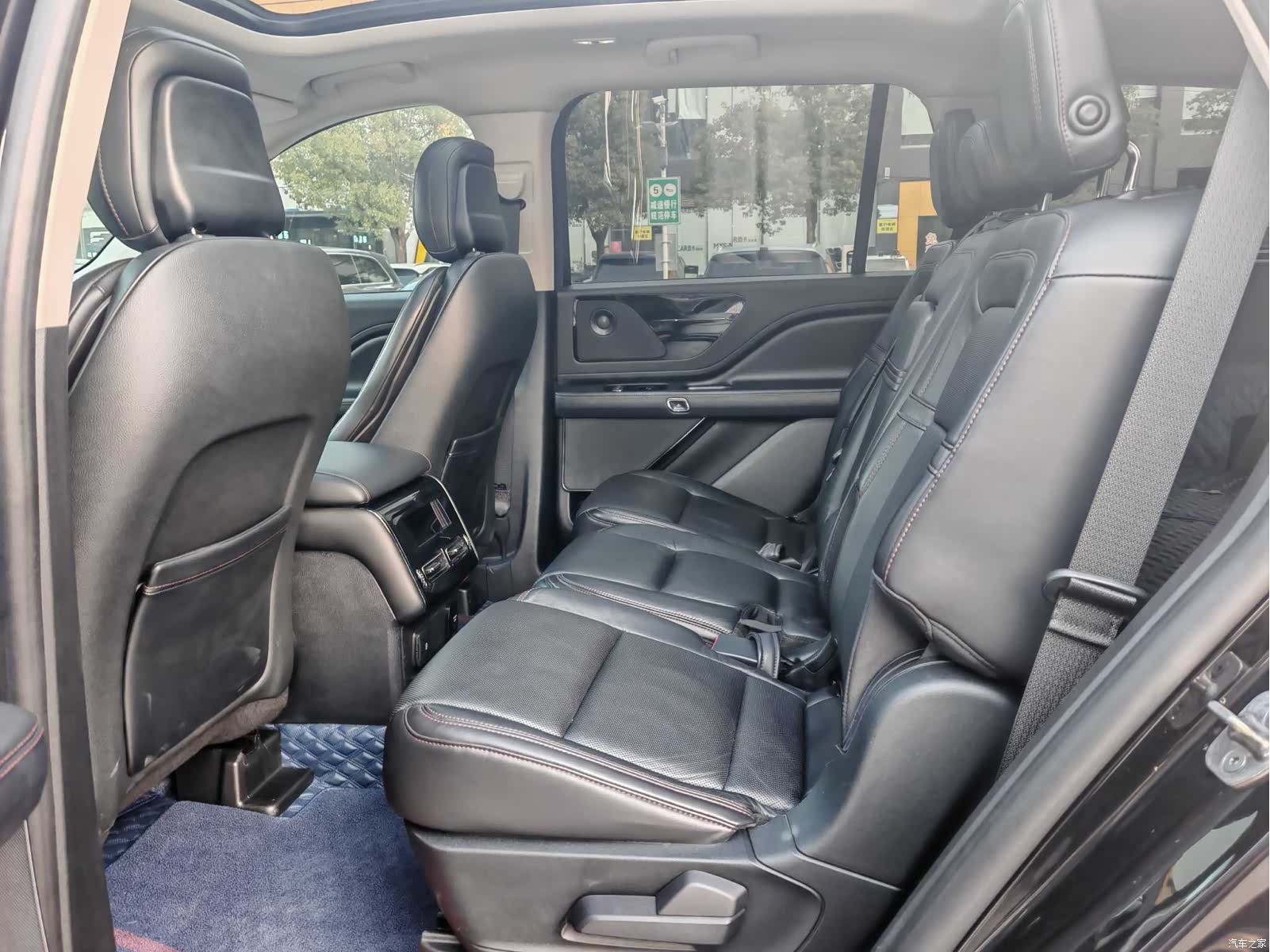 Lincoln Aviator, 2020 7