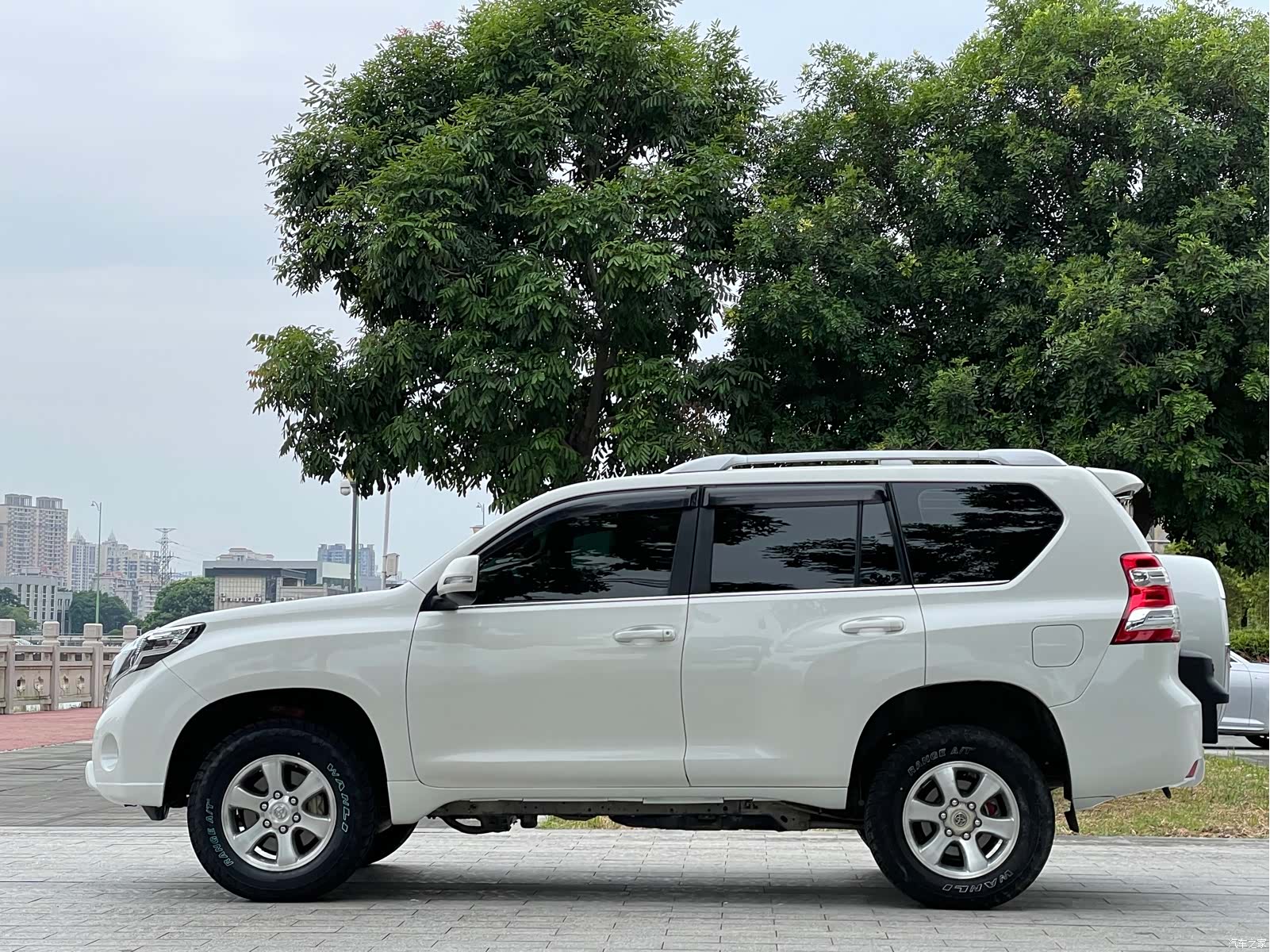 Toyota Prado, 2010 17