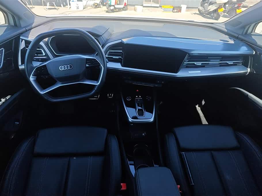 Audi Q4