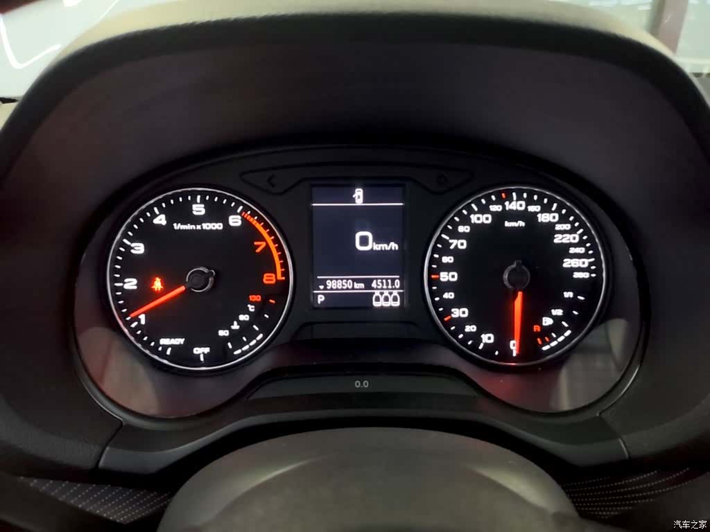 Audi Q2L, 2021 12