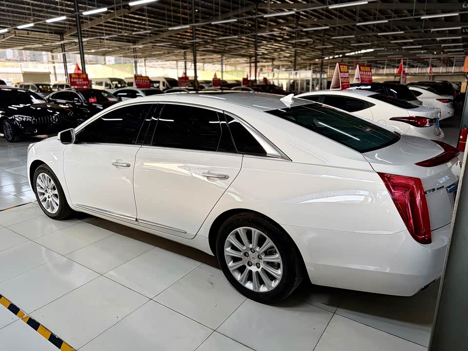 Cadillac XTS
