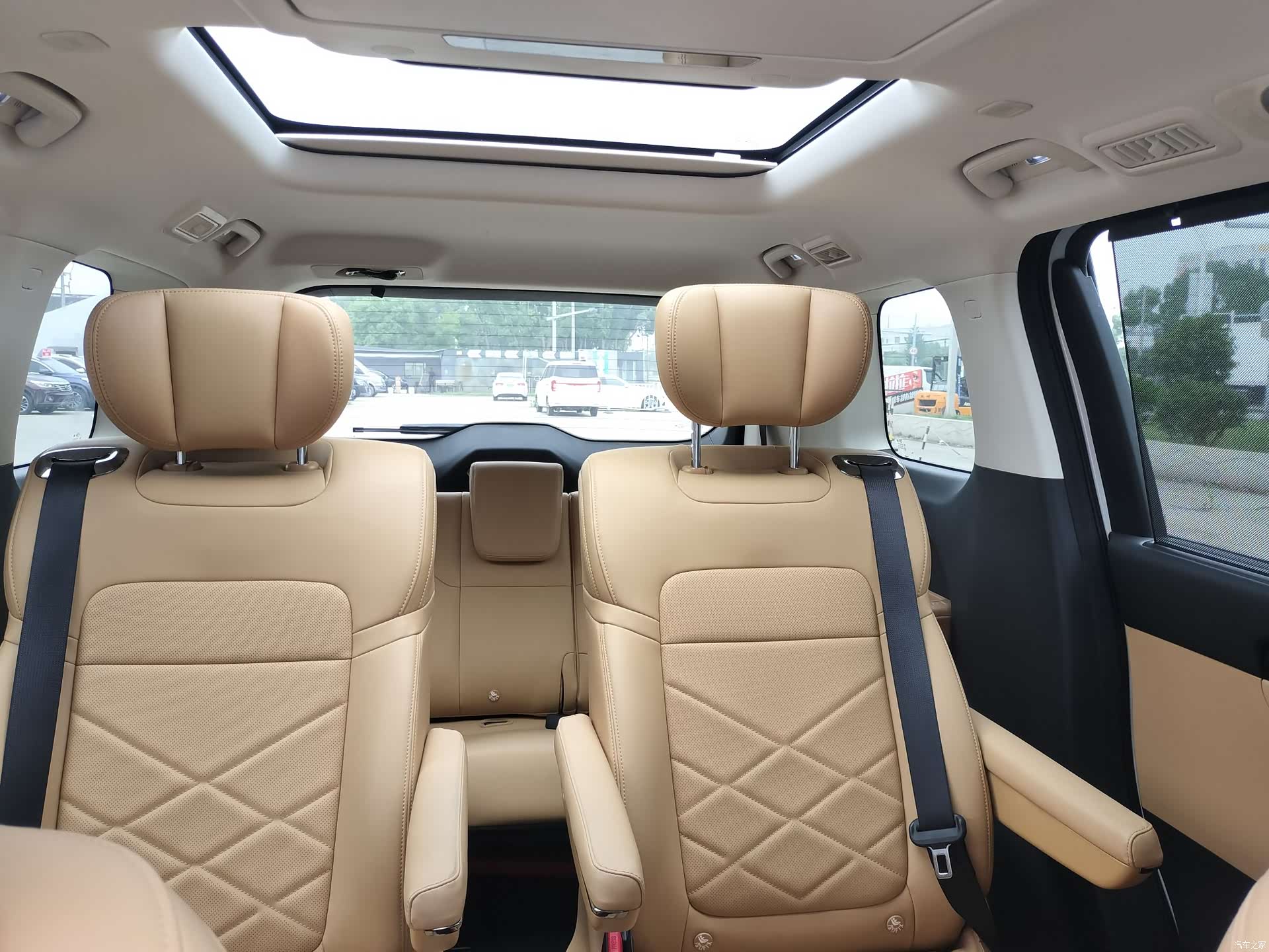 Trumpchi E8, 2024 17