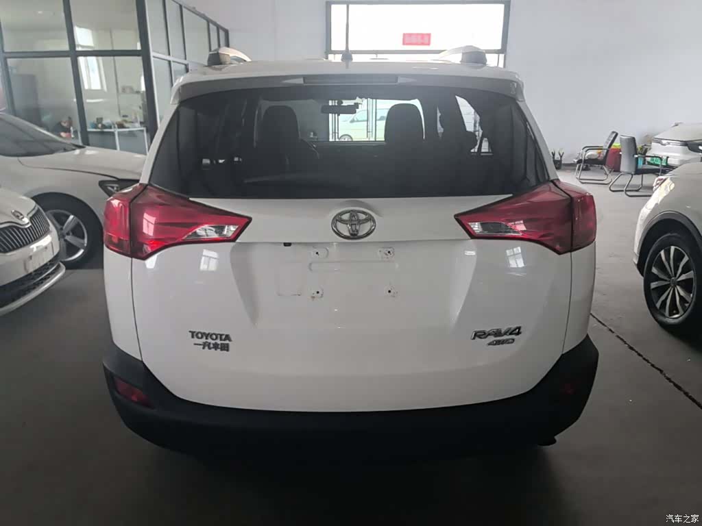 Toyota RAV4, 2014 6