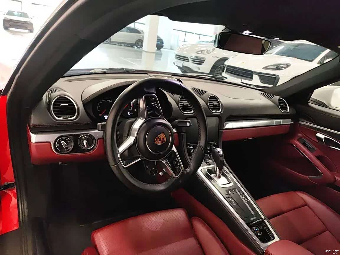 Porsche Cayman, 2018 3