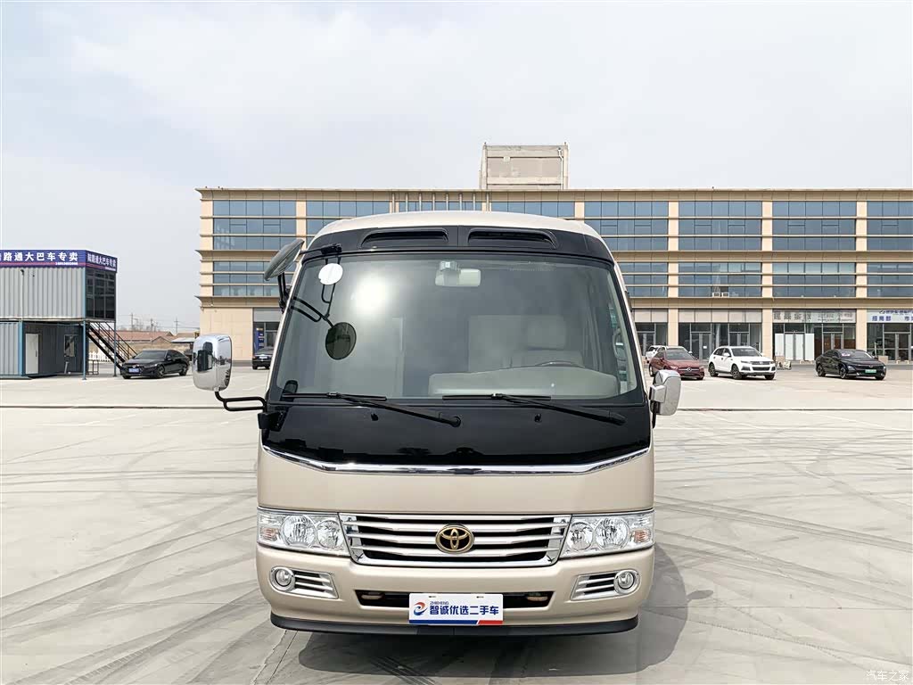 Toyota Coaster, 2017 2