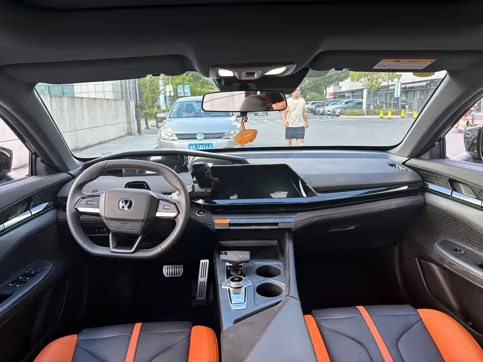 Changan UNI-V