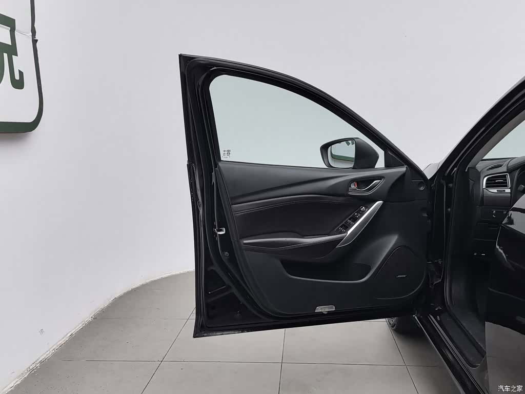 Mazda Atenza, 2017 8