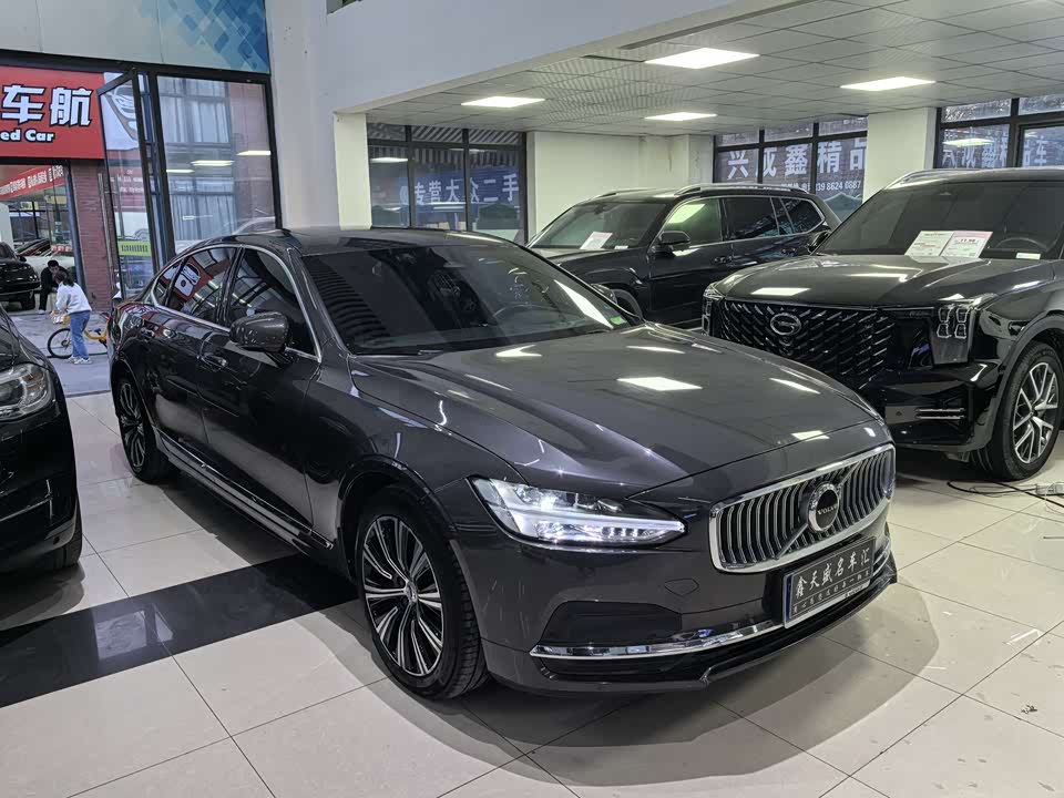 Volvo S90