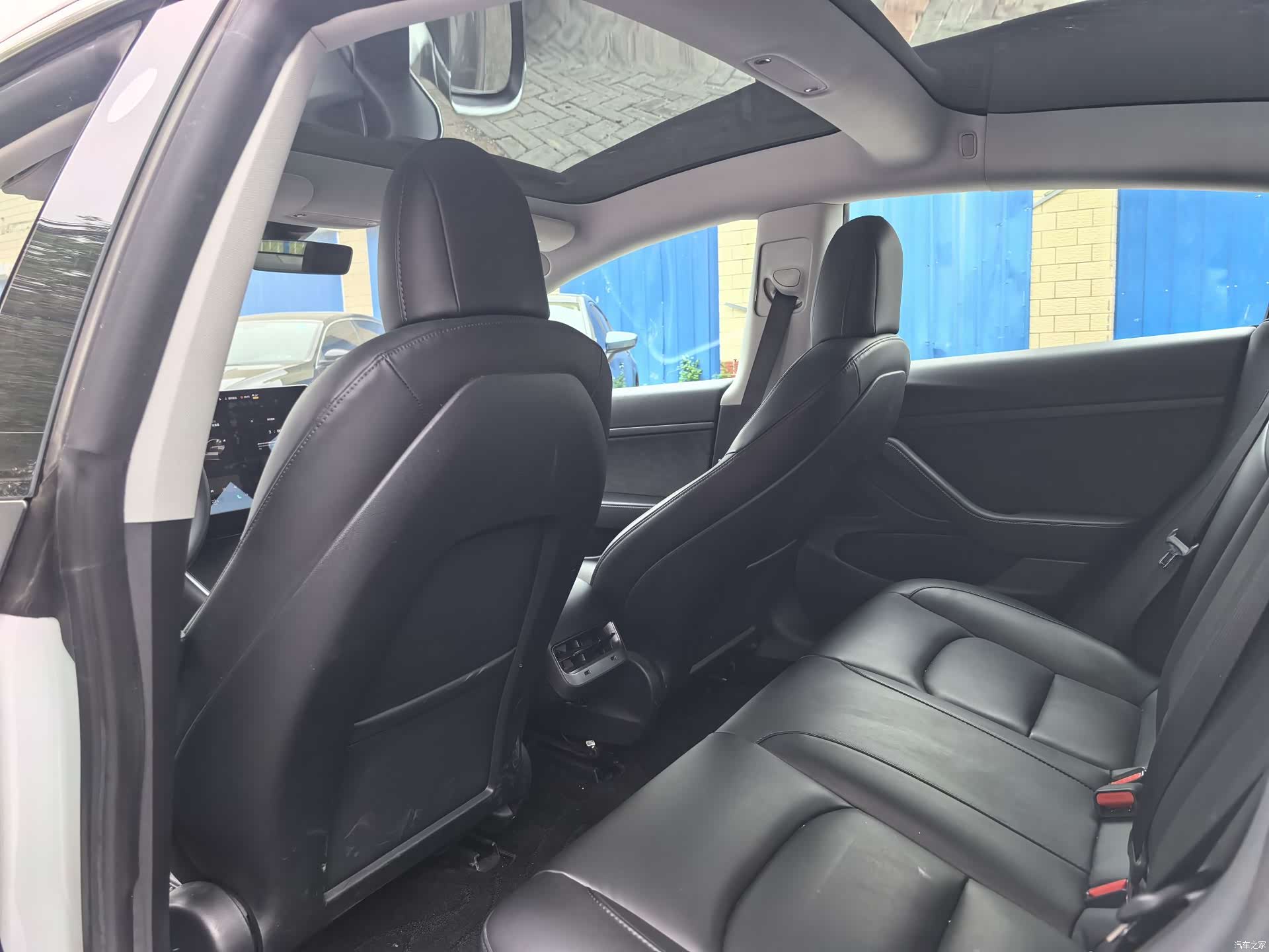 Tesla Model 3, 2020 7