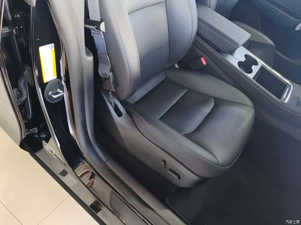Tesla Model Y, 2024 25