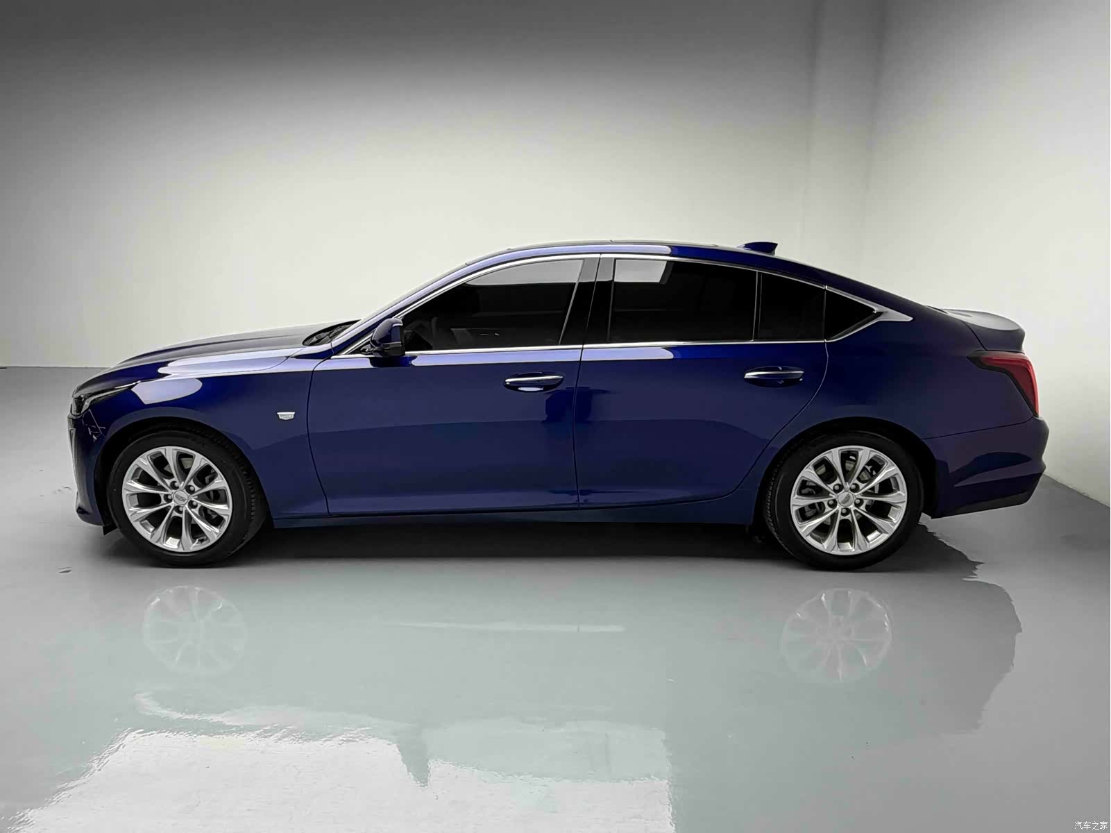 Cadillac CT5, 2023 4