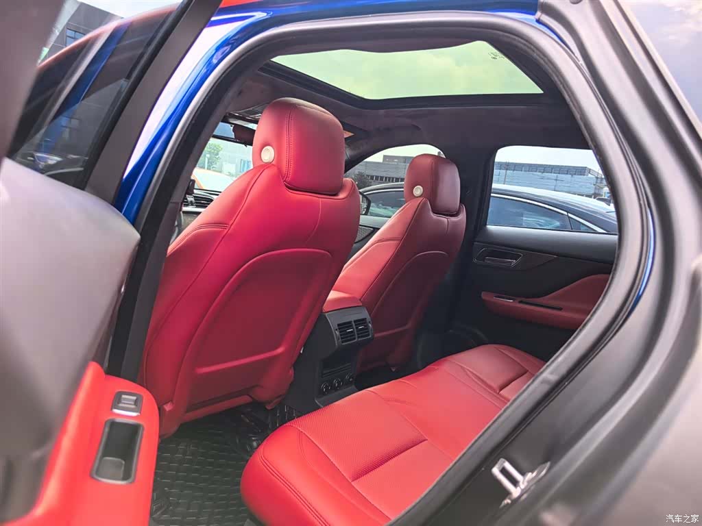 Jaguar F-PACE, 2017 9