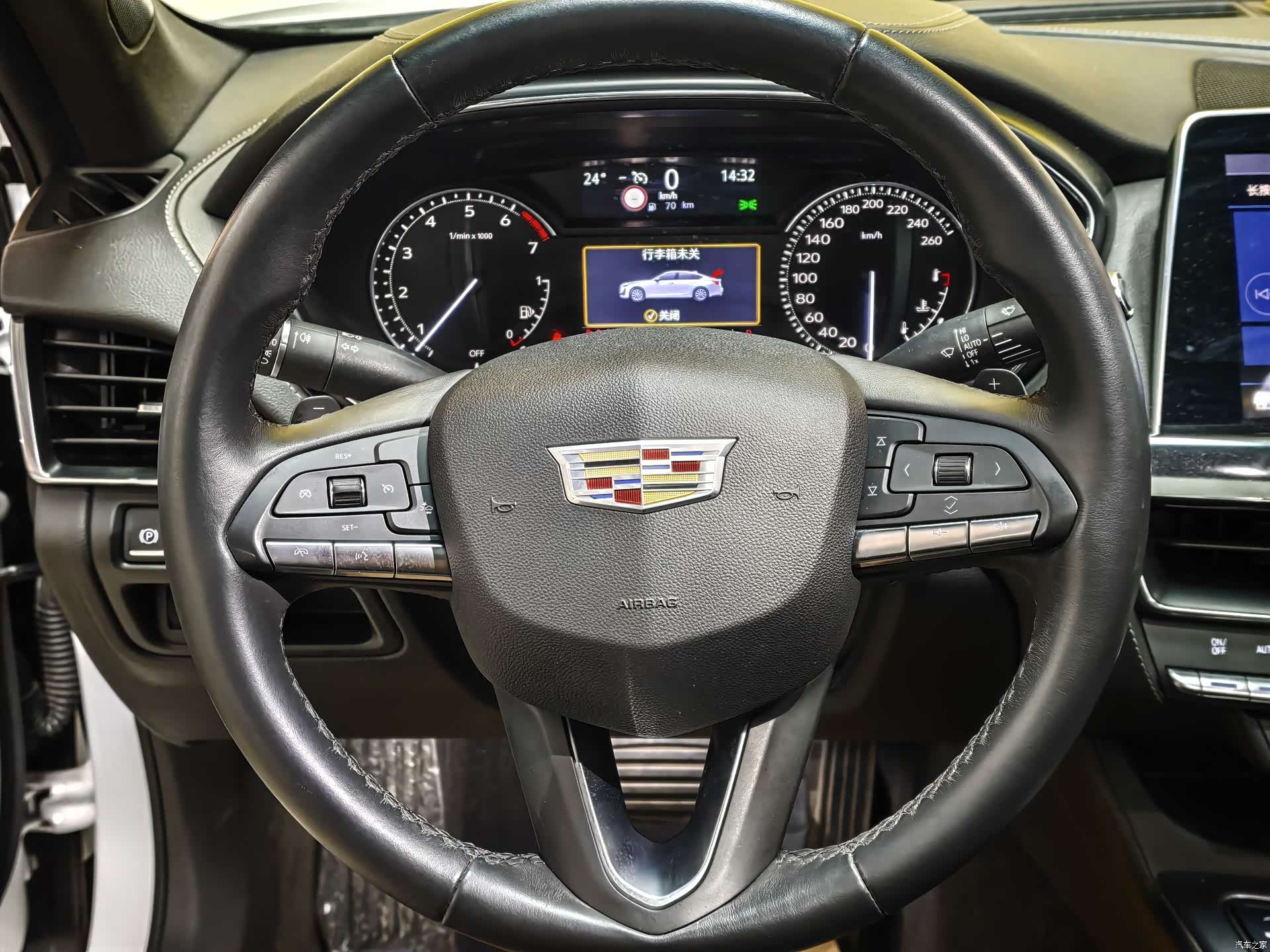 Cadillac CT5, 2022 8
